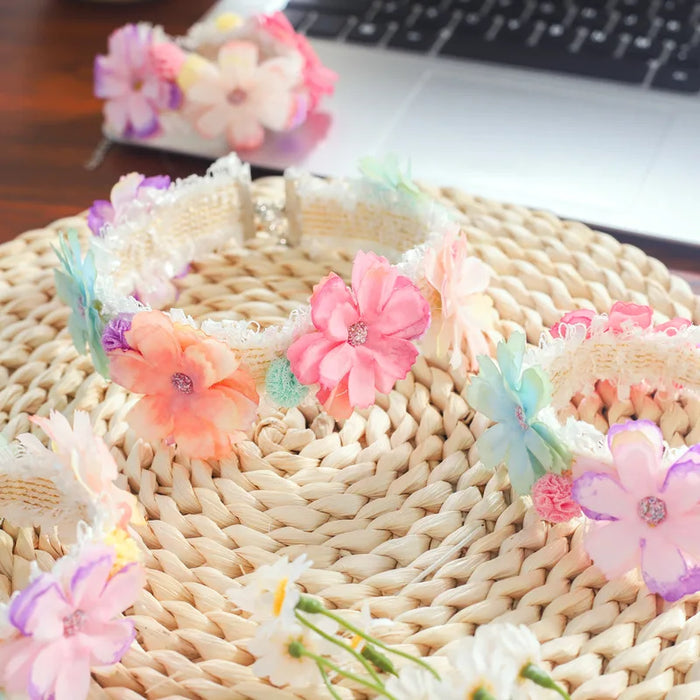 Hundehalsband mit Blüten, verstellbar für Hund & Katze