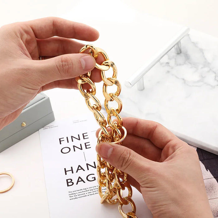 Ketten-Halsband für Hunde vergoldet, im Choker-Stil