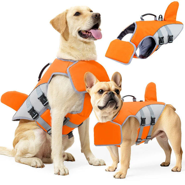 Schwimmweste für Hunde im Haifisch-Look